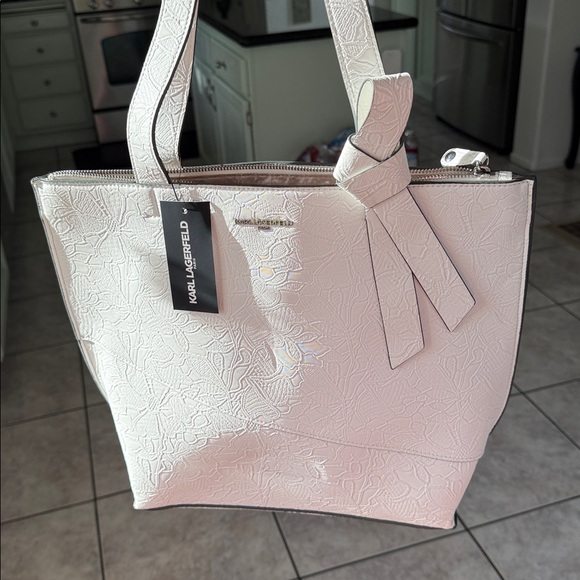 Karl Lagerfeld Handbags - KARL LAGERFELD WHITE BOW FLORAL EMBOSSED BRAND NEW TOTE PURSE